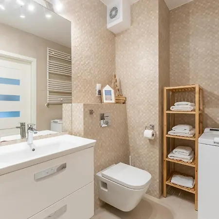 Apartamento Przystan Kolo Brzegu *