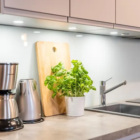 Przystan Kolo Brzegu Kołobrzeg