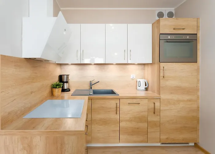 Przystan Kolo Brzegu